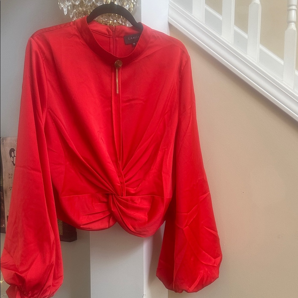 GRACIA  Vibrant Twist-Front Satin Top